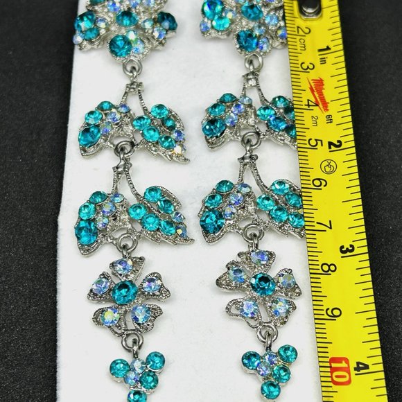 CRYSTAL CHANDELIER BLUE EMERALD EARRING - Picture 4 of 4